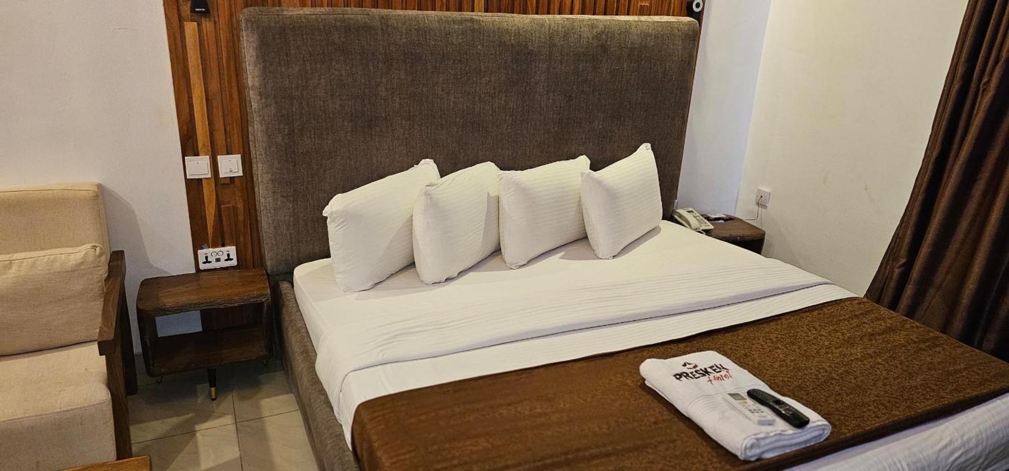 Presken Ikoyi 3*